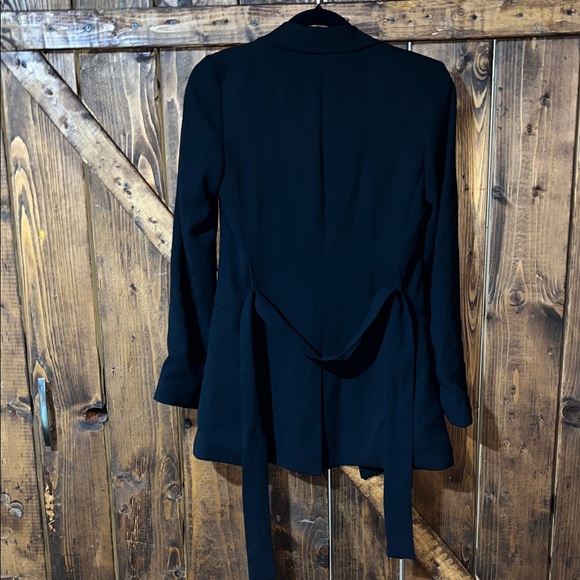 H&M Classic Black Blazer - Picture 6 of 9
